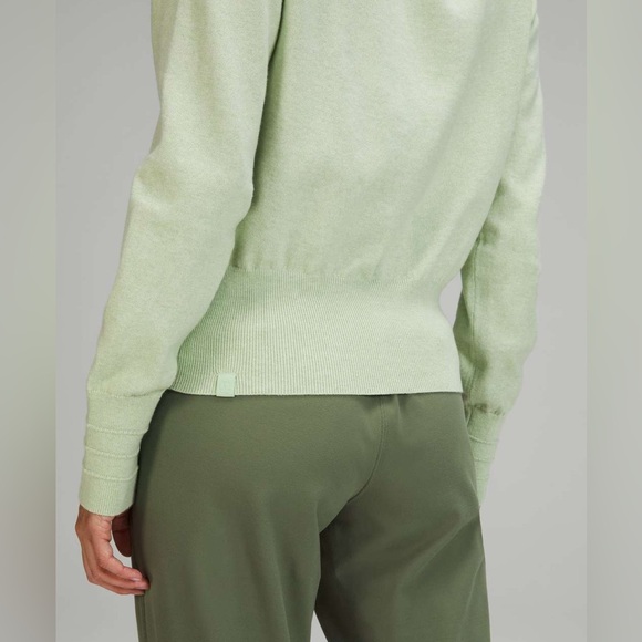 Lululemon Crossover Ribbed Waist
Sweater in Heathered Creamy Mint - Picture 4 of 12